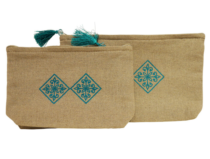 trousse maquillage brodee bleu turquoise lin les 2